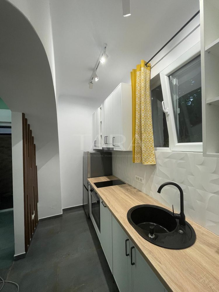 Spațiu ideal pentru locuință, birou, cabinet sau investiție. - Poză 3