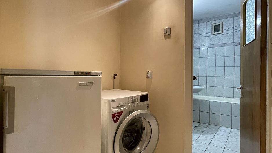 Casa Cartii - Patibar | 3 camere etaj 1 bloc izolat 2 bai mutare rapid - Poză 8