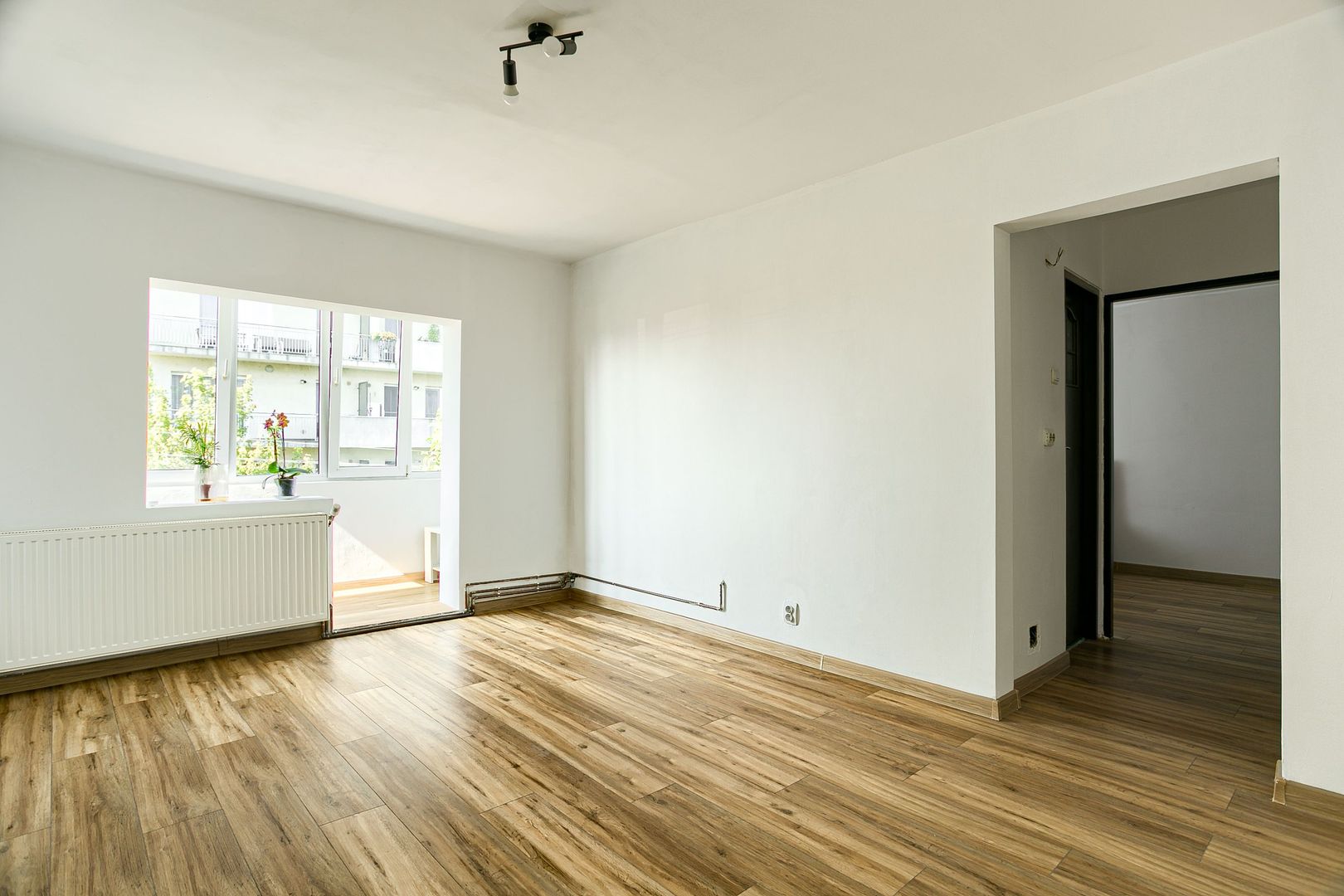 VANDUT Apartament cu 3 camere etaj 2, Micalaca - Poză 3