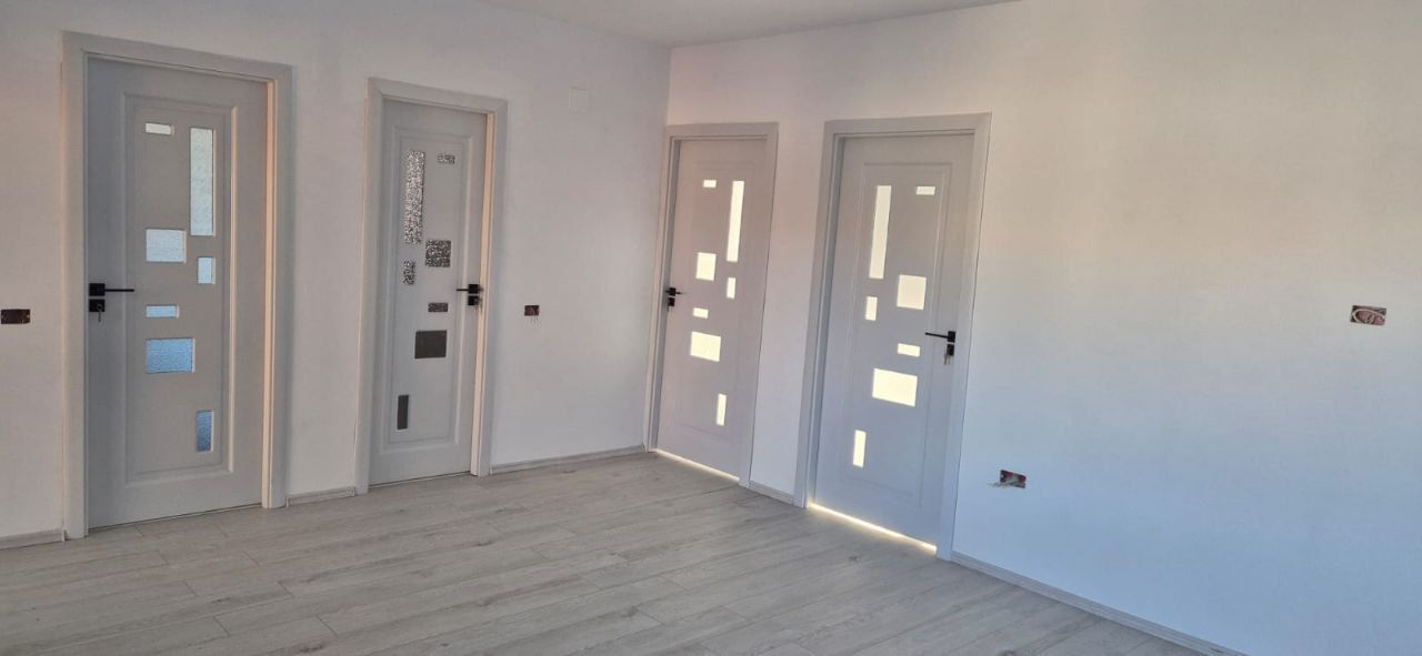 Casă de vânzare în zona Lumina – județul Constanța - Poză 3