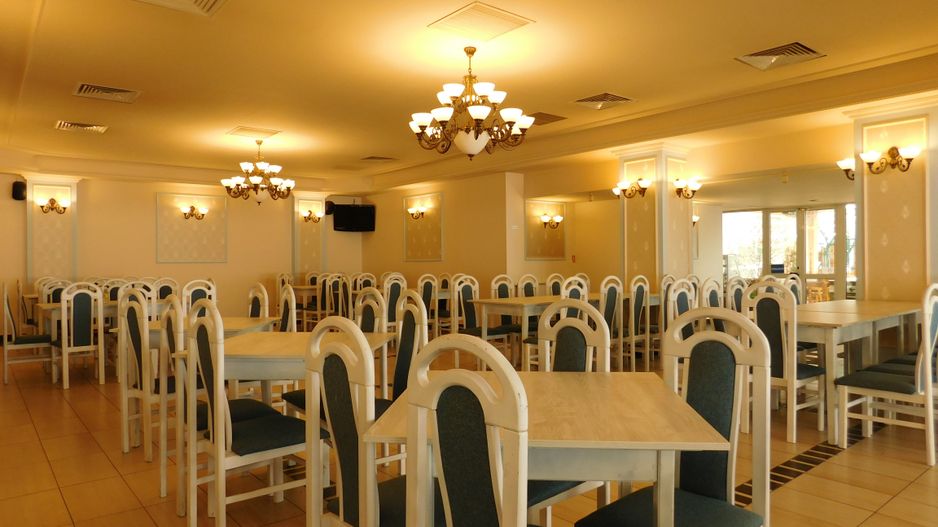 Restaurant cu terasă de închiriat, în Complex Comercial Mercur - Poză 5