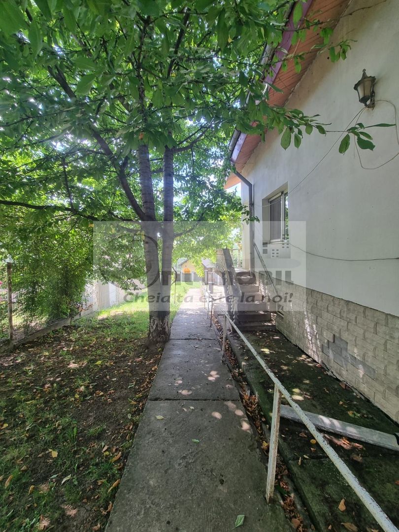 Casă pe trei niveluri, 264 mp utili + Foisor ,teren 2400 mp. - Poză 11