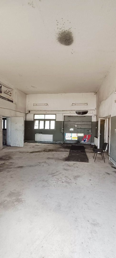 Proprietate cu 2 hale si casa la inchiriat,teren 1350mp - Poză 6