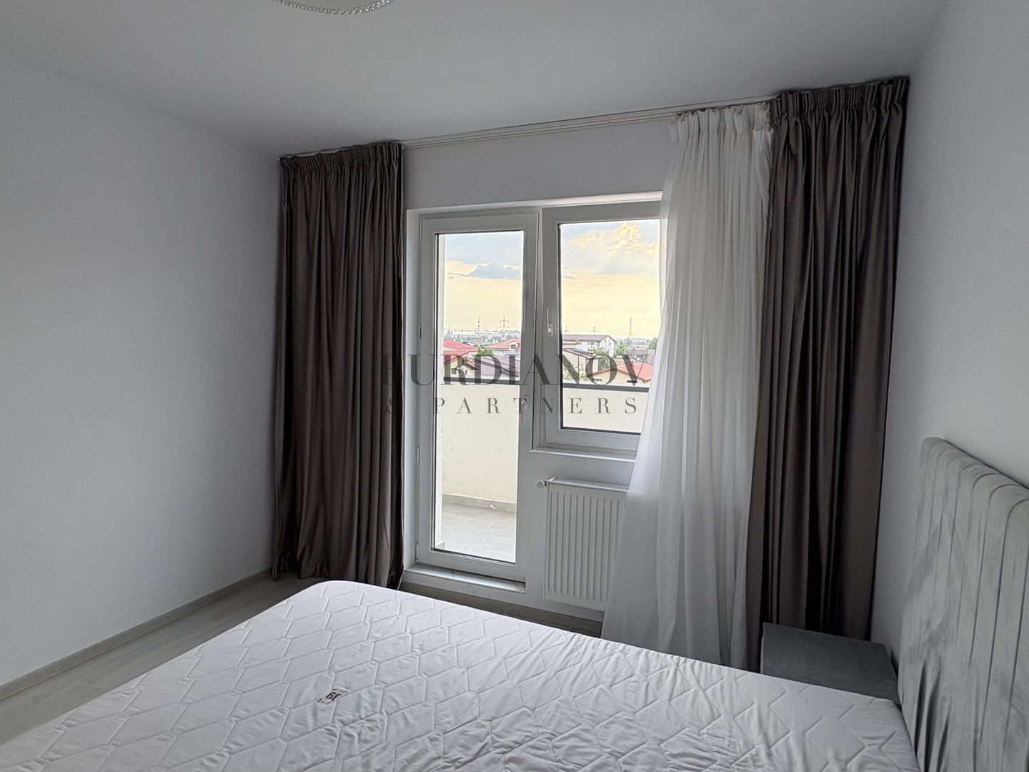 Apartament cu 2 camere + Terasă și loc de parcare - Metrou 1 Decembrie - Poză 7