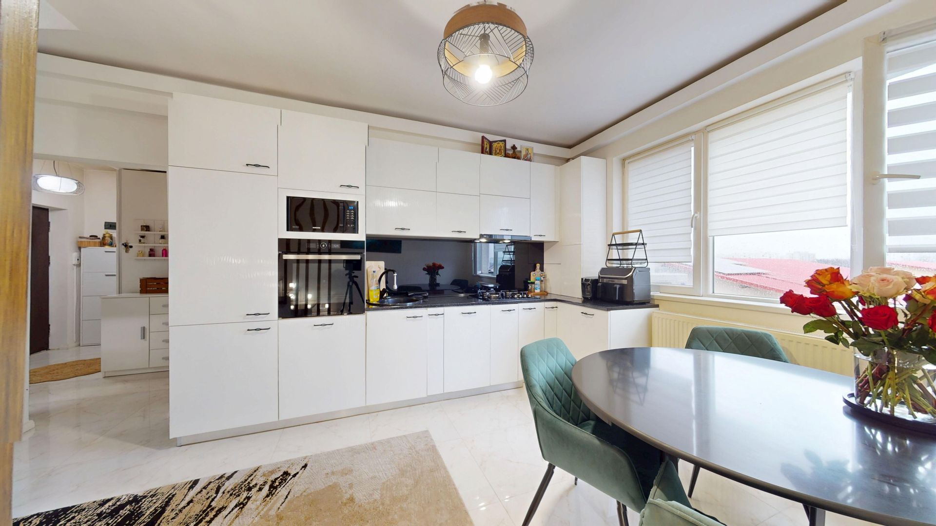 4 camere modern | Mobilat integral - Poză 1