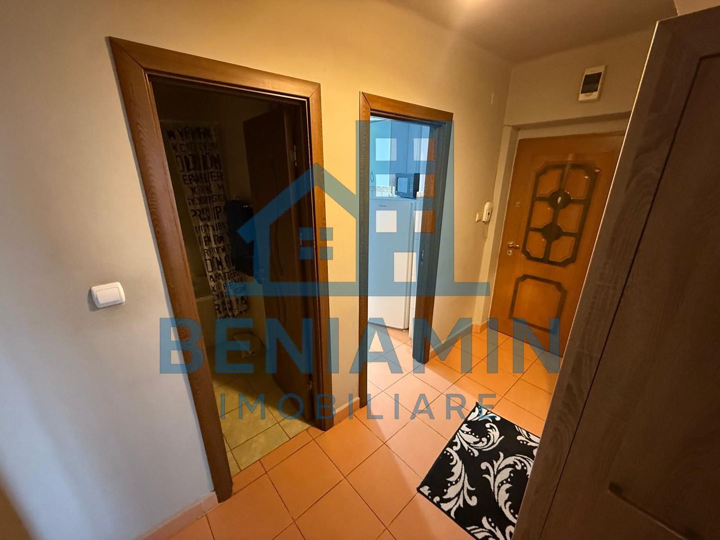 2 camere decomandat - etaj 3- mobilat - utilat - centru - Teatru - Poză 6