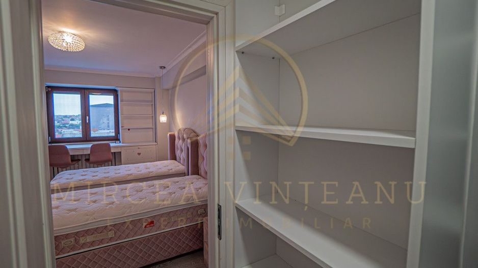 Delfinariu/B-dul. Mamaia - Apartament cu 3 camere într-un bloc finalizat în 2009 - Poză 18