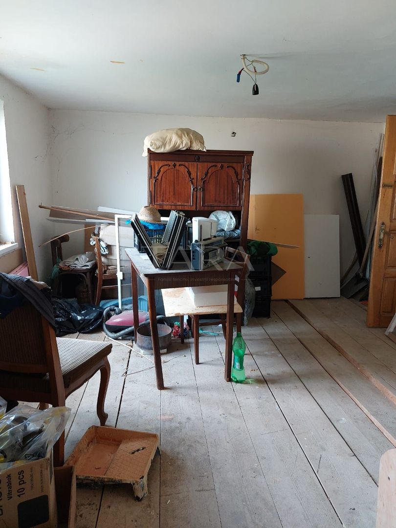 Casă cu potențial în Gruia – 4 camere, pod generos, zonă liniștită! - Poză 6