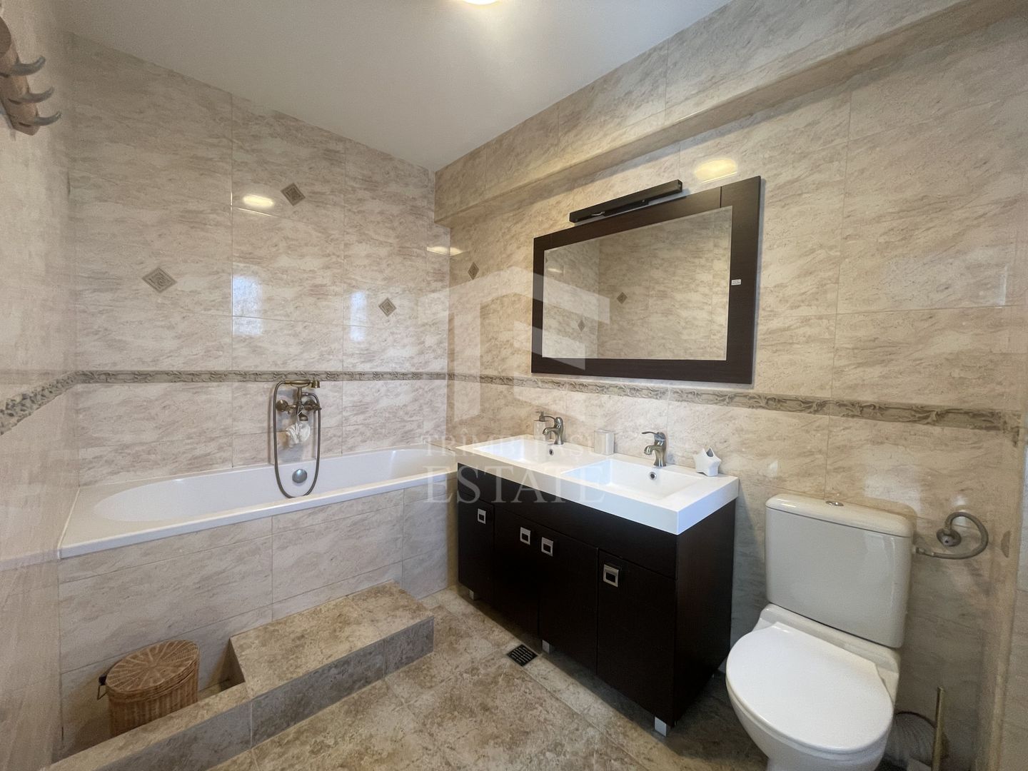 ANTIAERIANA - PENTHOUSE | Chirie 4 camere + 2 locuri de parcare - Poză 13