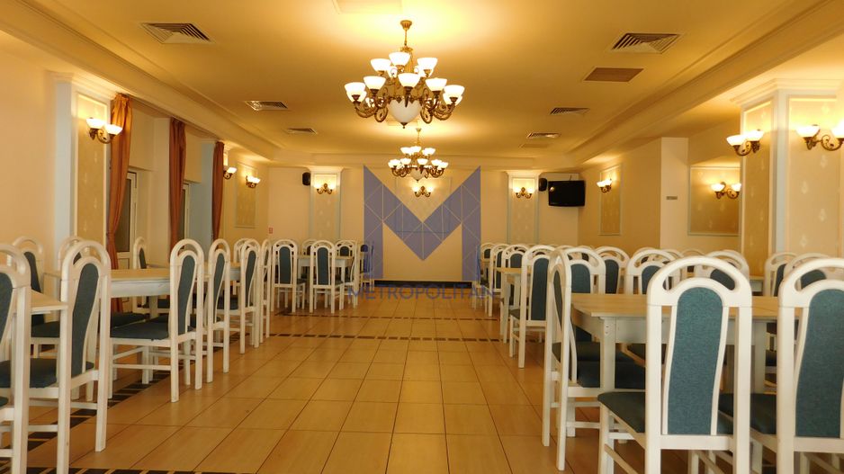 Restaurant cu terasă de închiriat, în Complex Comercial Mercur - Poză 1