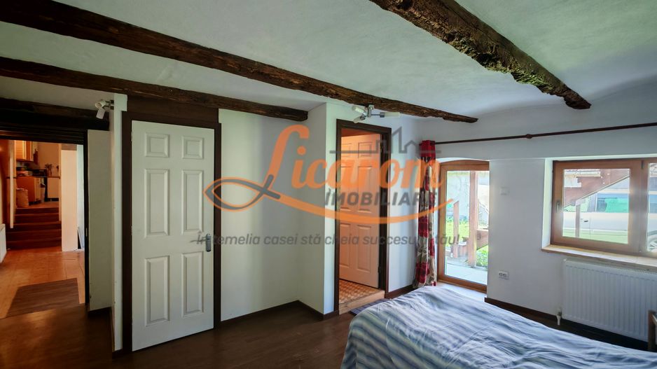 CASA SASEASCA comuna VULCAN,zona foarte buna,teren 3000 mp - Poză 7