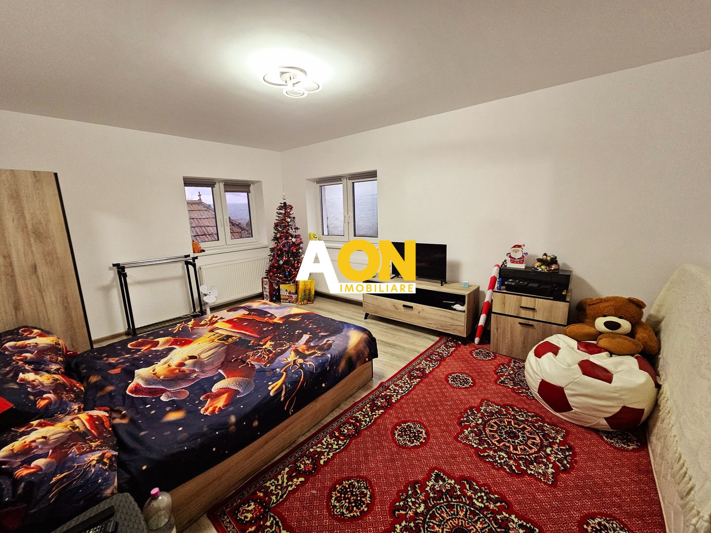 Casa cu doua corpuri, 5 camere, 1580 mp teren, Dealul Furcilor - Poză 13