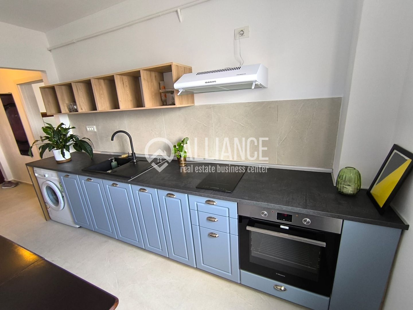 CENTRU TRAIAN(cod03)- 2 camere insorite si cu panorama catre port! - Poză 9