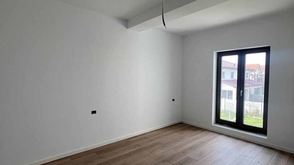 Vila 4 camere Dumbravita - Poză 7