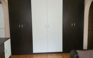 De vanzare apartament cu 2 camere etaj 1, Micro 38, 60.000 euro - Poză 2