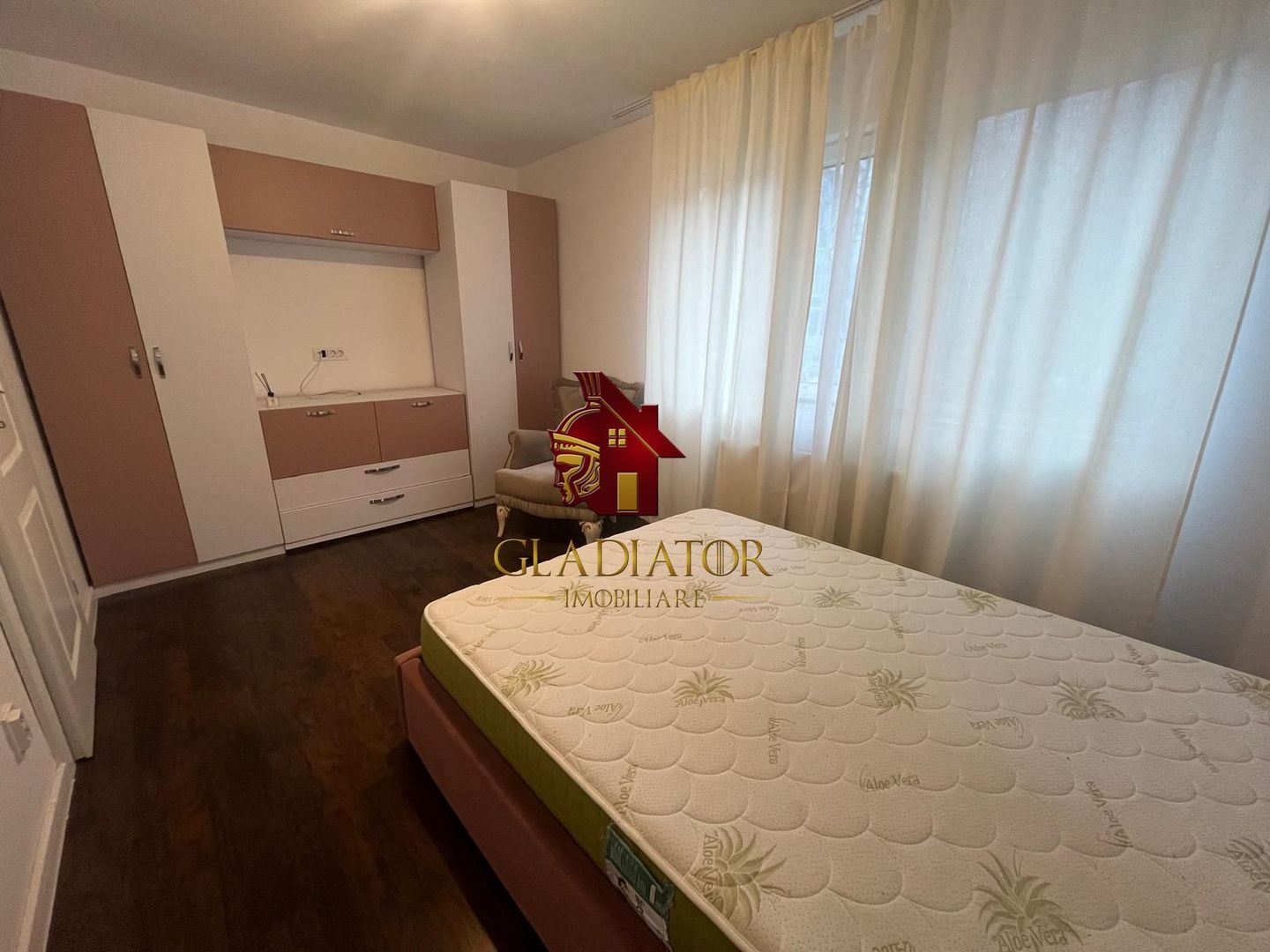 Apartament renovat complet, modern, Podu Ros - Posta inchiriere rapida - Poză 3
