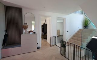 Casa de Lux 378 mp con.-teren 1250 mp-foisor-Valea Rusului - Poză 2