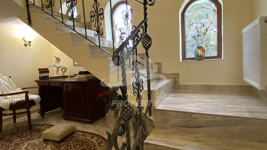 Vila  Frumoasa , Sibiu ,6 camere , 5 Bai , mobilata ,utilata - Poză 35