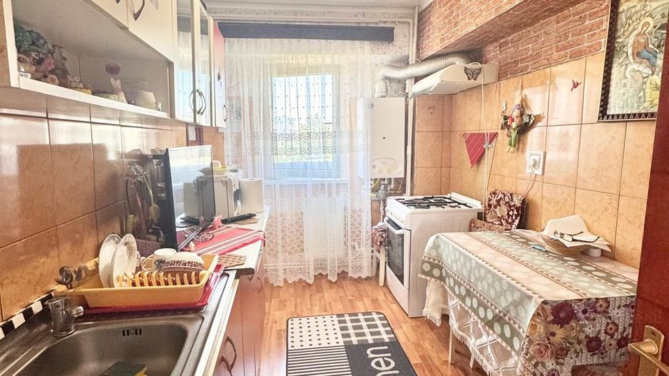 Apartament spațios, 3 camere – Bulevardul CFR, Giurgiu - Poză 8