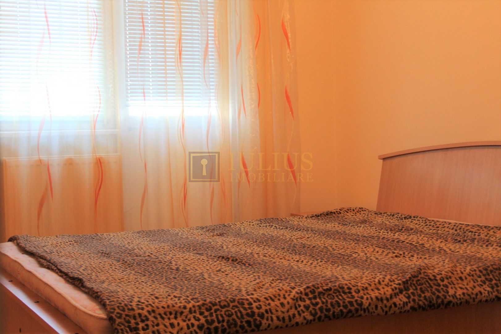 Ultracentral, Piata Victoriei, Opera - Poză 10