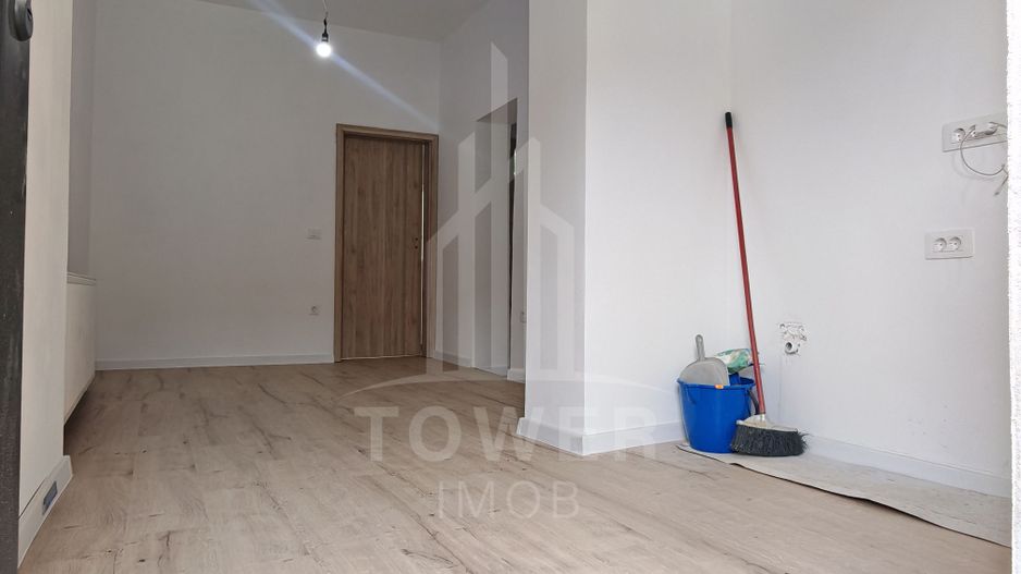 Apartament de vânzare la casă,  3 camere, plus camera Hobby,  central Sibiu. - Poză 2