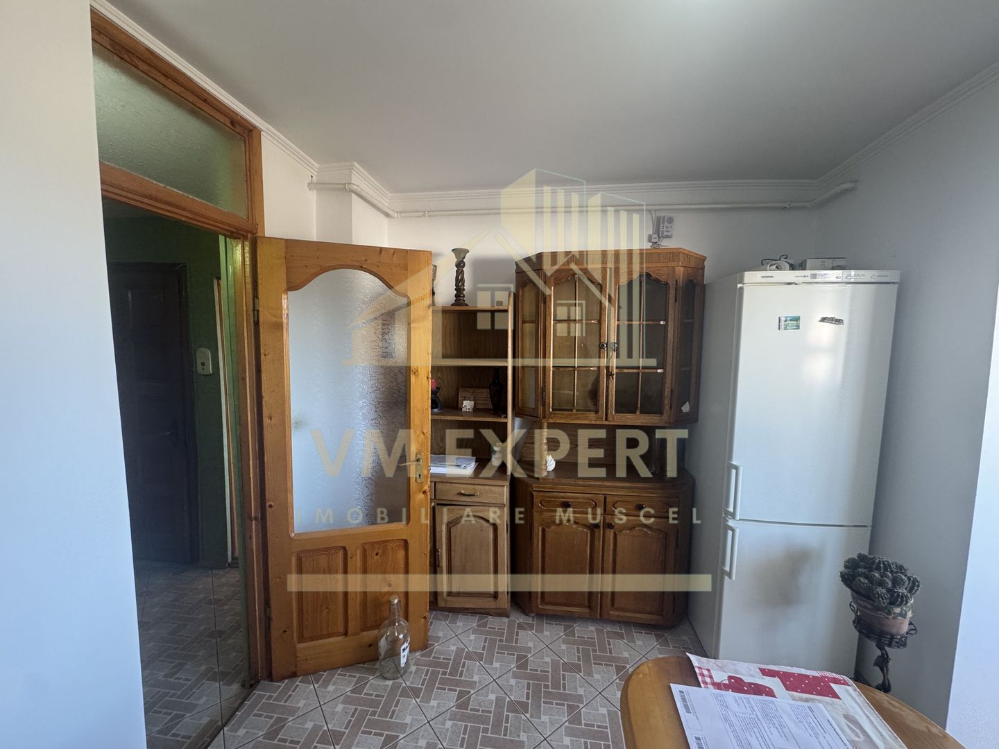 APARTAMENT 3 CAMERE ETAJ 4 GRUI CAMPULUNG - Poză 8