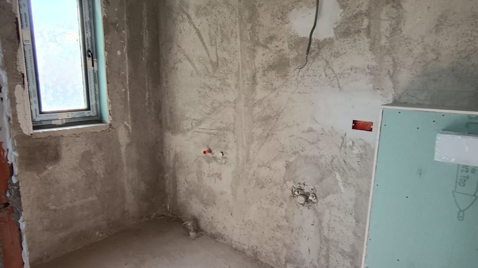Case pe parter Tunari, zona linistita, curte MARE 350m - Poză 13