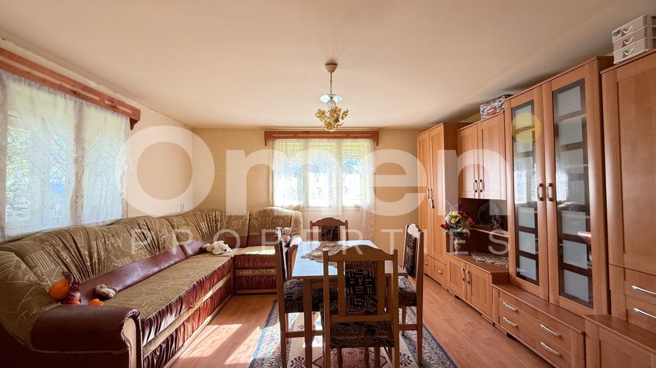 Casă la țară cu șură și grajd, în Vălenii Lăpușului – priveliște panoramică - Poză 13