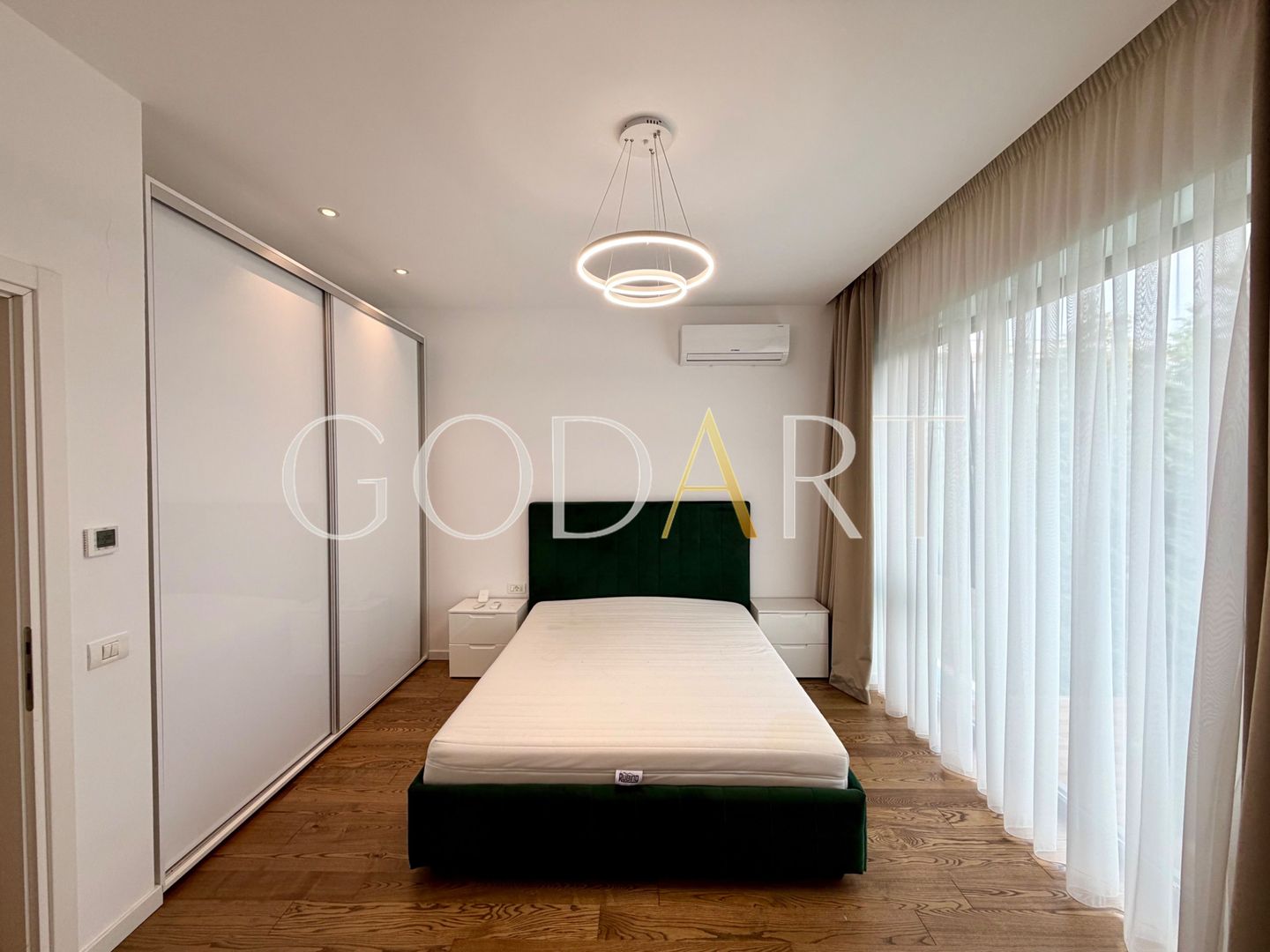 Vilă individuală de lux | Piscină privată | 4 dormitoare | Erou Iancu - Poză 10