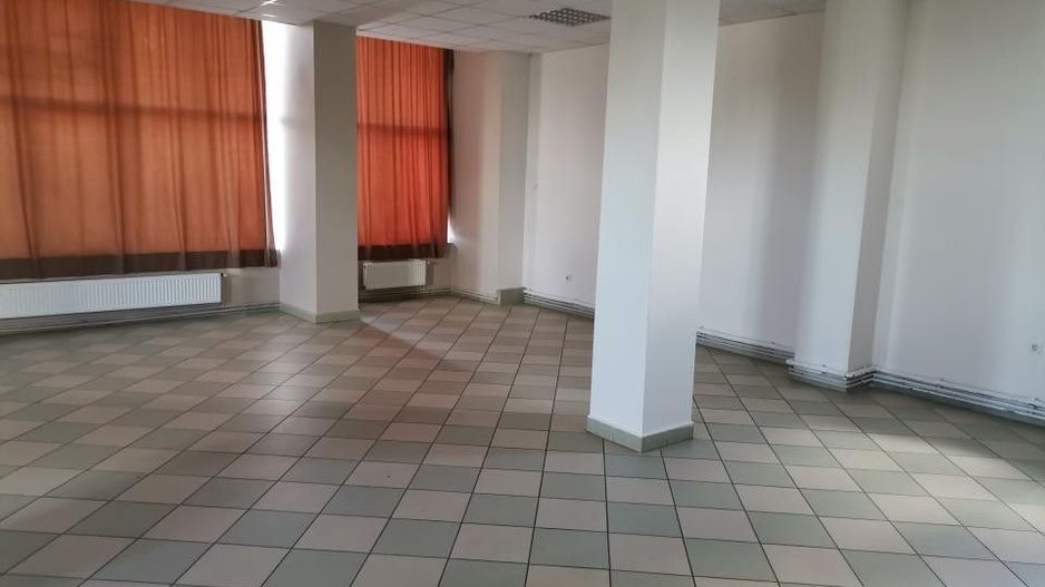 Inchiriere spatiu 140 mp, Targul din Vale - Poză 3