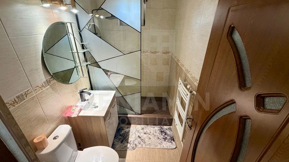 3 camere semidecomandat - Billa - etaj 1 - renovat -teava gaze - Poză 5