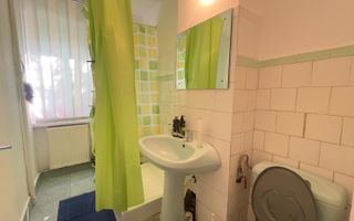 Apartament 3 camere etaj 1 - zona centrala - Poză 4