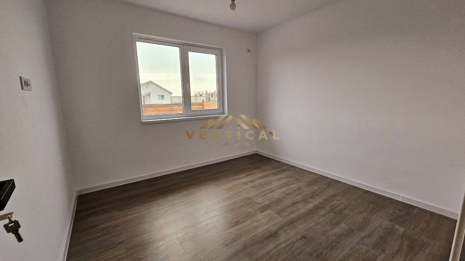 Casa pe un singur nivel cu 3 camere - com Berceni - Poză 10