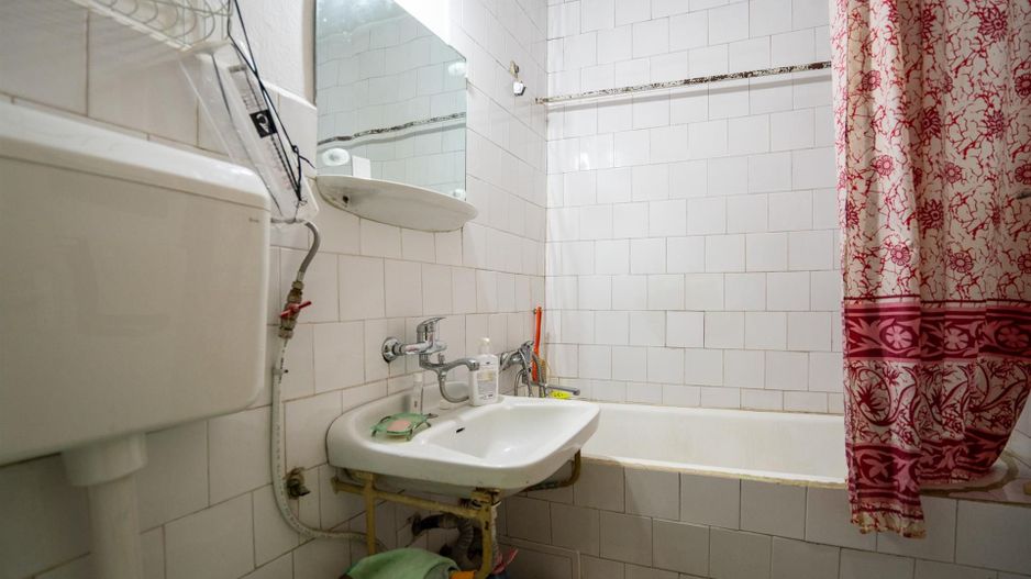 APARTAMENT CU 3 CAMERE  STR.TRANSILVANIEI ZONA ROGERIUS - Poză 6