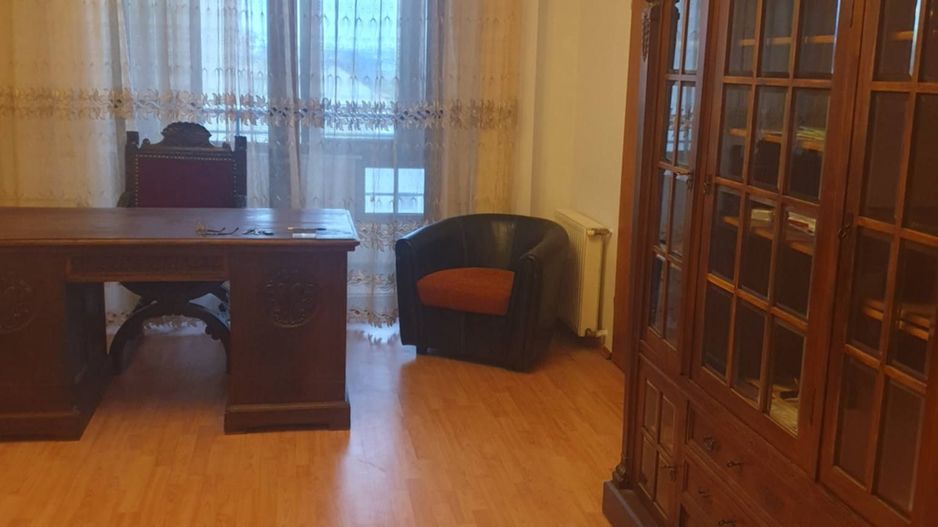 Inchiriere apartament 5 camere/Zona Domenii/Loc de parcare inclus - Poză 2