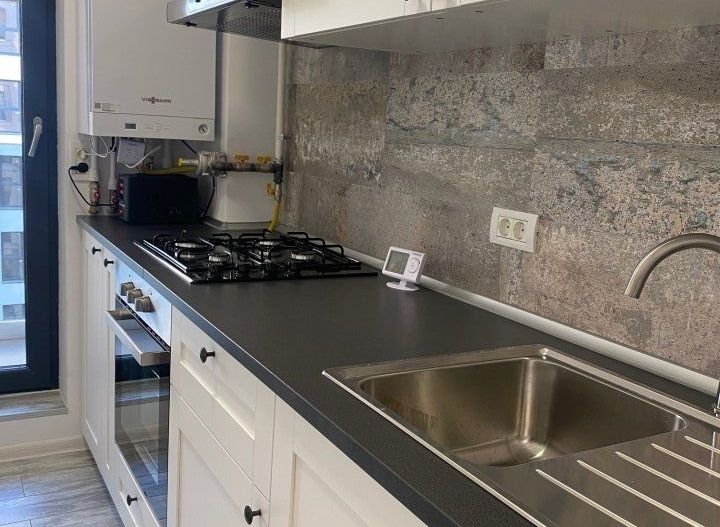 1 camera - Plaza - Poză 4