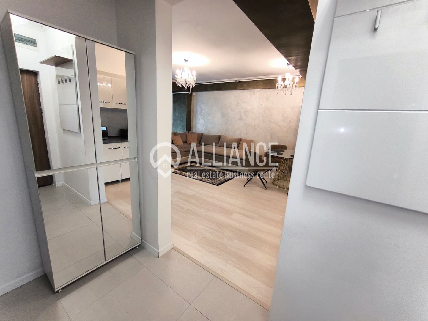 MAMAIA apartament superb cu 2 camere! - Poză 7