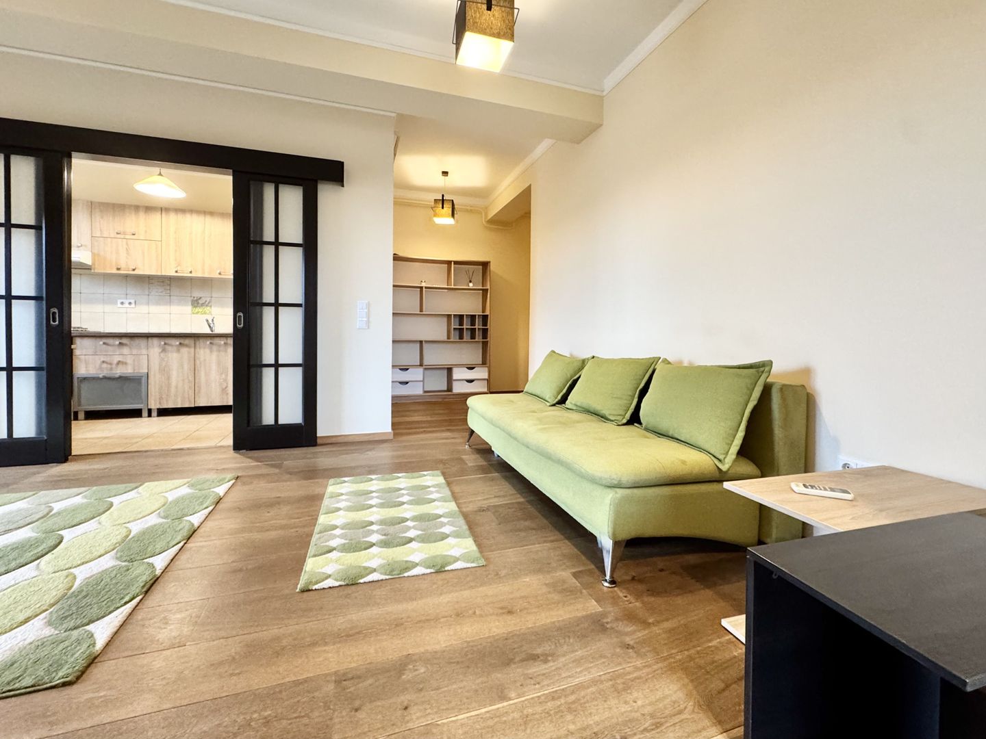 Spațiu, lumină și liniște – 2 Camere în zona Ronat - Poză 4