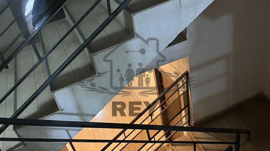 Se vinde apartament 3 camere | Doamna Stanca - Poză 11