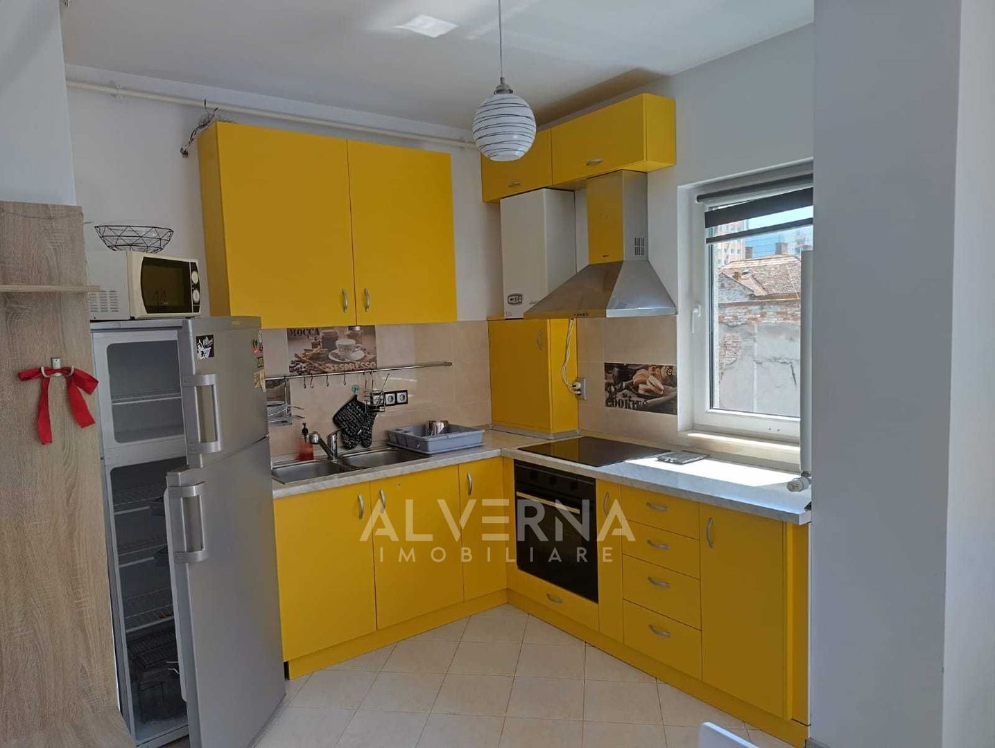 Apartament 3 camere | 75 mp + balcon | zona centrala| P. Mihai Viteazu - Poză 3