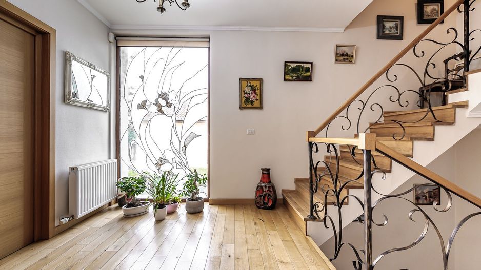 Vilă exclusivistă pe malul Mureșului – design modern si teren generos - Poză 8