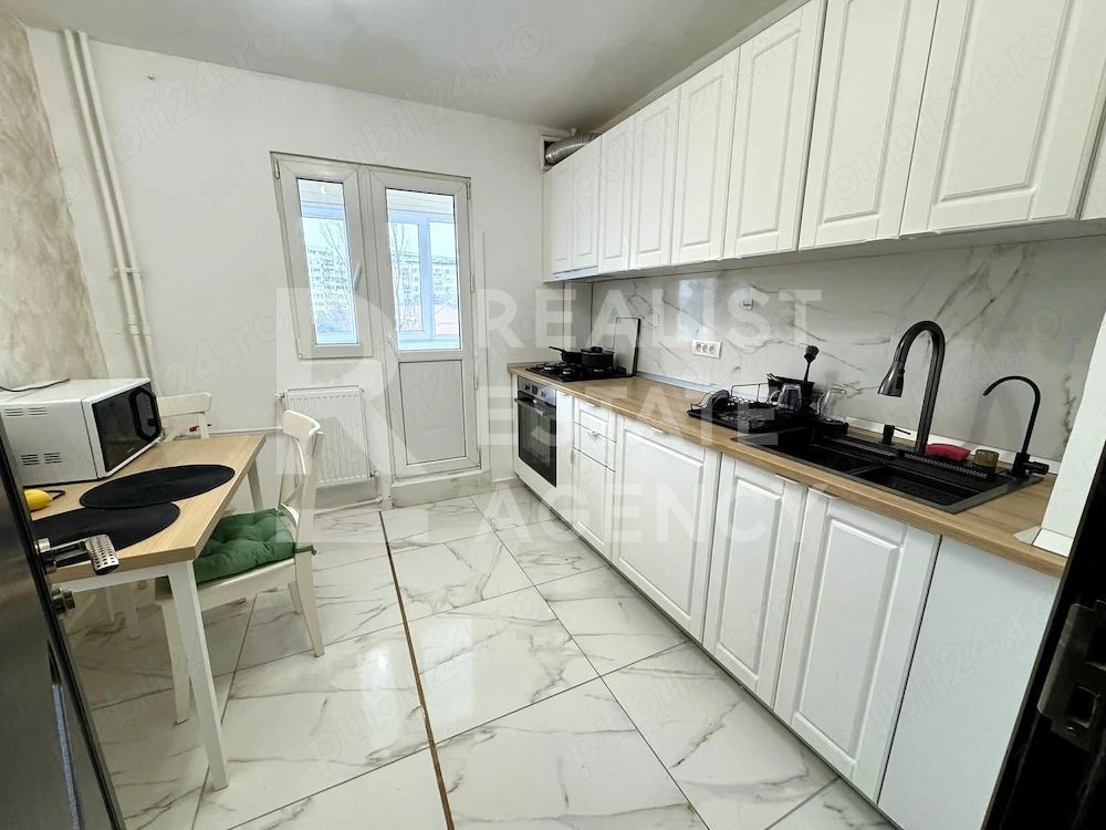 Vânzare, apartament cu 3 camere în zona Militari - Poză 1