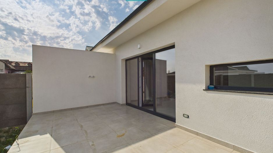 Duplex modern la Giarmata Vii - Poză 1