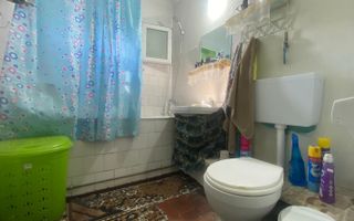 Vanzare apartament cu 3 camere , decomandat in Targoviste- Micro 12 - Poză 8