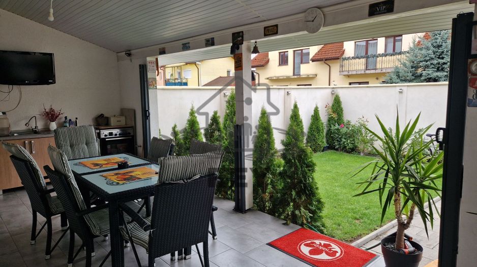 Casă modernă de vânzare în Șelimbăr la mai puțin de 7 min de Sibiu - Poză 1