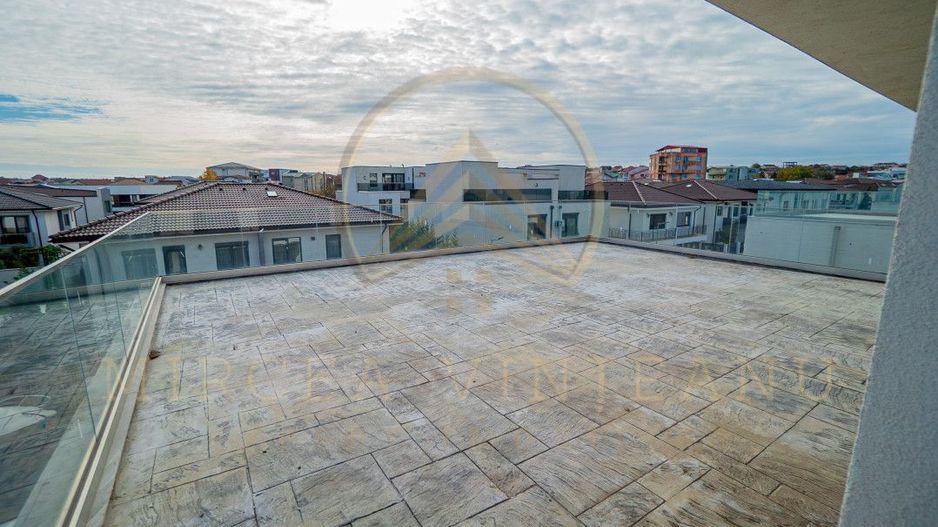 Ovidiu - Casă spectaculoasă , primul rand, cu vedere frontala  spre lac - Poză 12