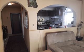 Apartament 3 camere, decomandat, parter - Poză 4