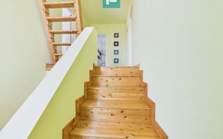 Casă cu 7 camere și teren generos în Șofronea - Poză 12