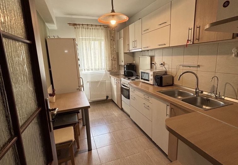 Apartament cu 2 camere, 48 mp utili, balcon și parcare. - Poză 4