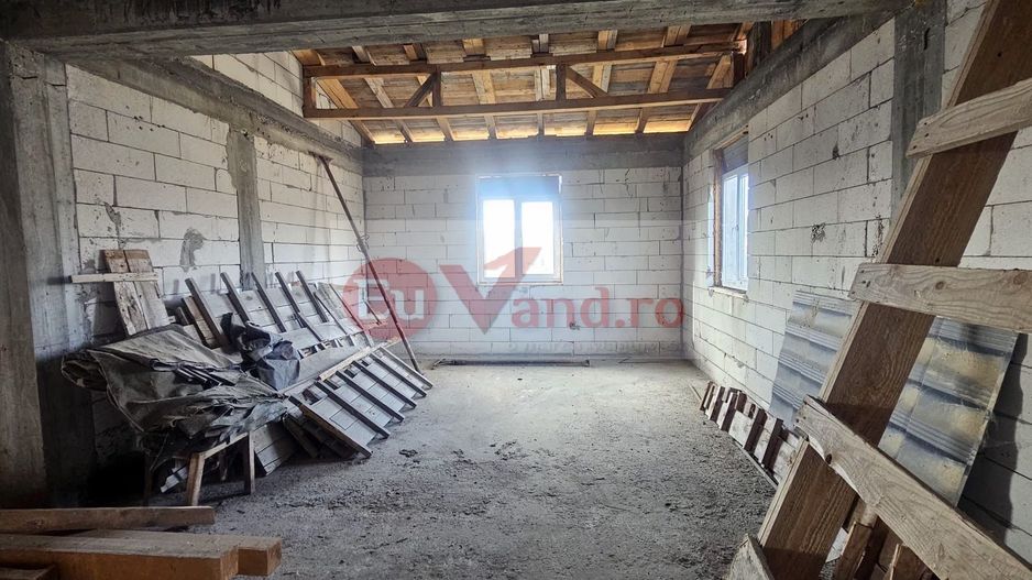 Casa la rosu Bariera Traian, teren 896 mp, COMISION 0% - Poză 12